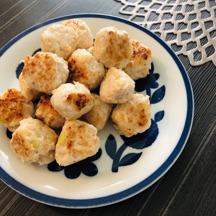 使い回しおかず 鶏ミンチと玉ねぎの塩ミートボール レシピ 作り方 By Ma Ma Yu Mi 楽天レシピ 使い回しおかず 鶏ミンチと玉ねぎの塩ミートボール レシピ 作り方 By Ma Ma Yu Mi 楽天レシピ
